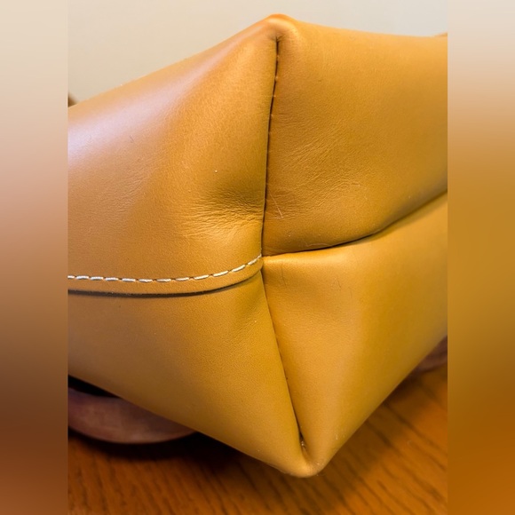 Portland Leather Medium Crossbody Tote Mango NWT - Picture 12 of 17